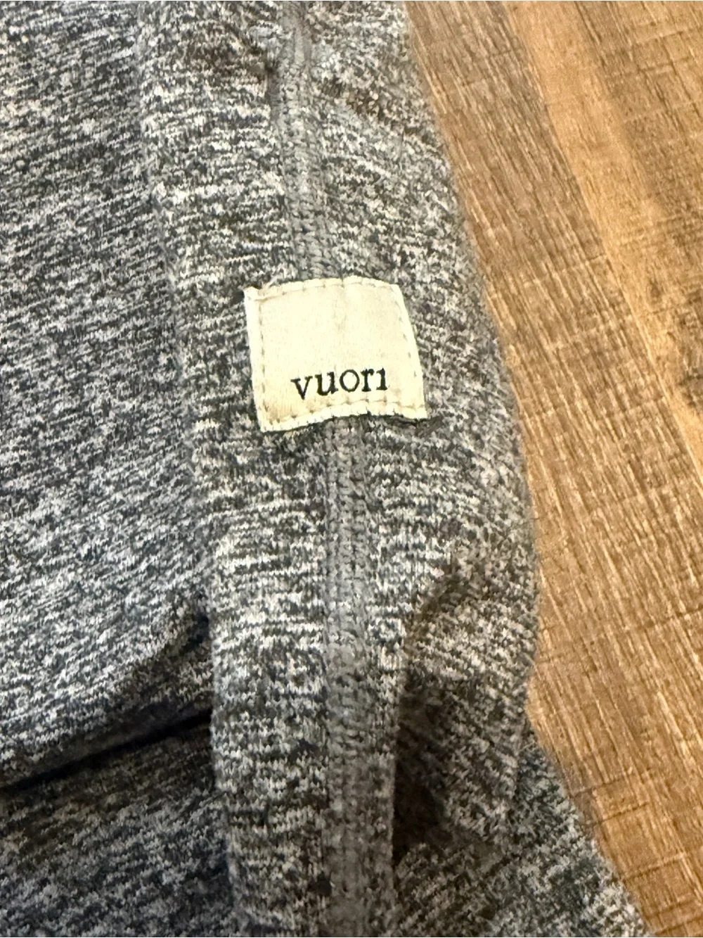 Vuori Heather Gray Women’s Jogger Sweatpants